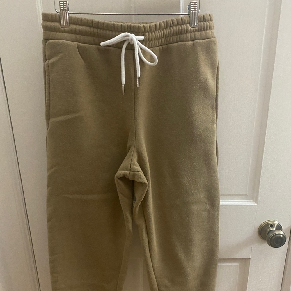 Sweatpants with drawstring